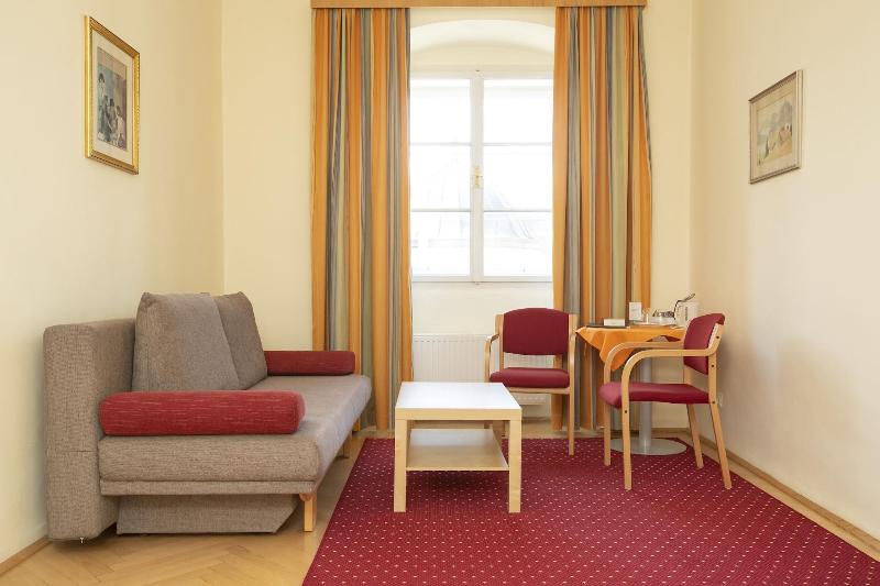 Gästehaus im Priesterseminar Salzburg - Oda