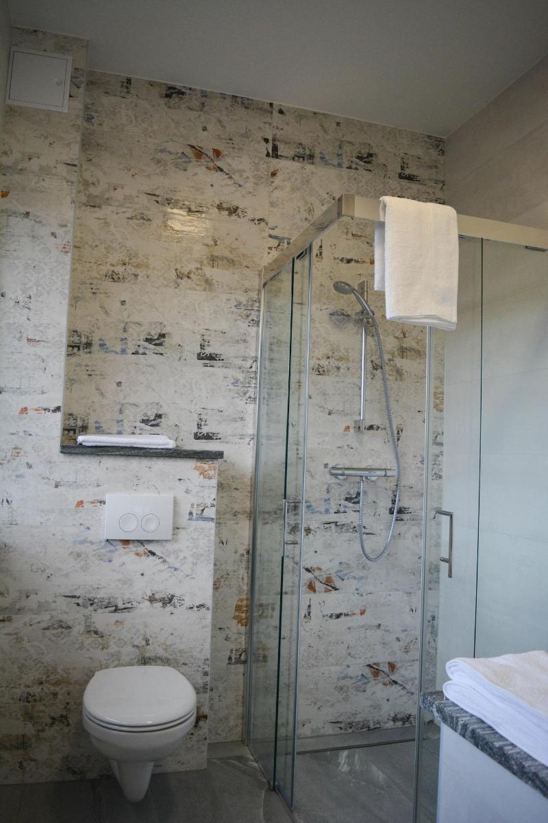Wels Inn Hotel - Oda
