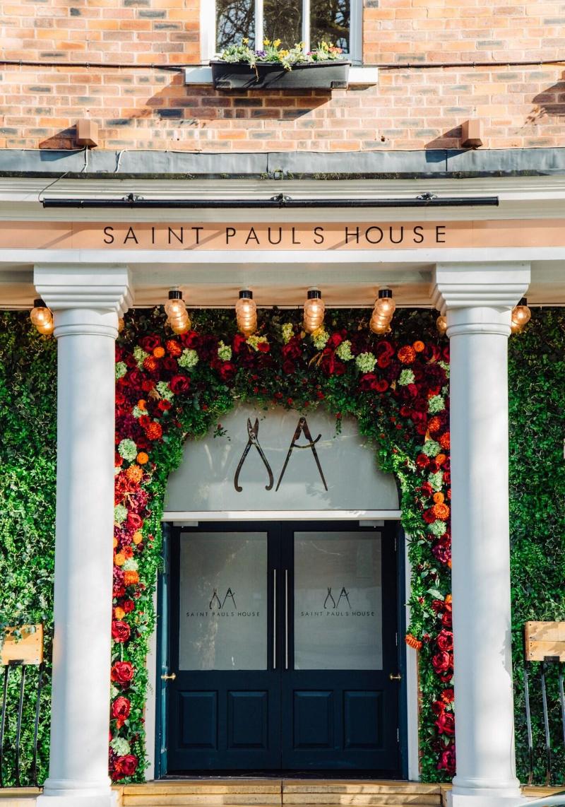 Saint Pauls House - Genel