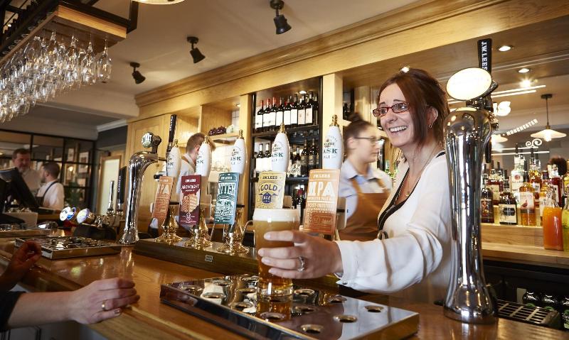 The Bluebird Inn At Samlesbury - Bar