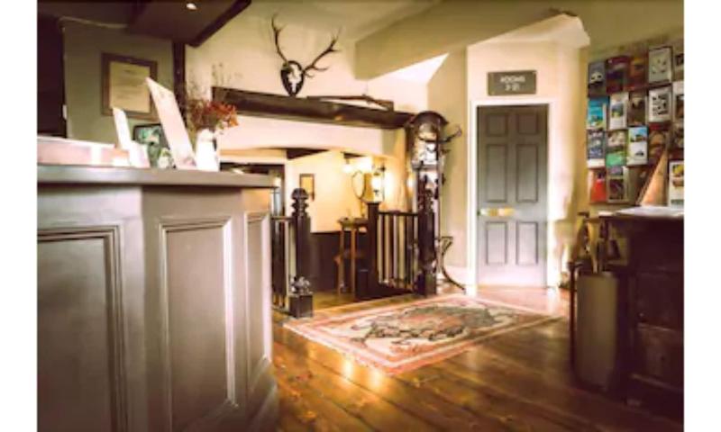 Les Douvres Hotel - Lobi