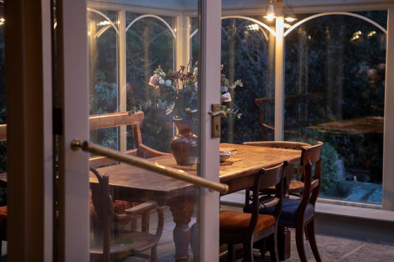 Victorian House Hotel - Teras