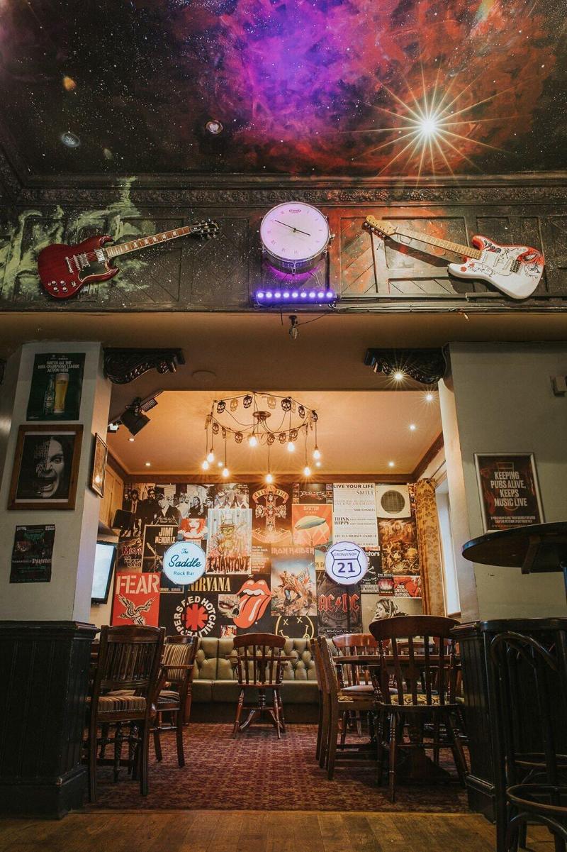 The Saddle Inn - Bar
