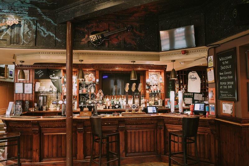 The Saddle Inn - Bar