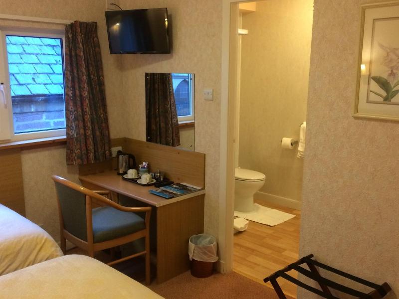 Macdougall Clansman Hotel - Oda