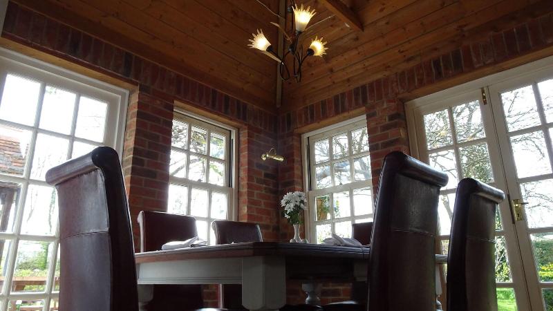 The Furze Bush Inn - Restoran