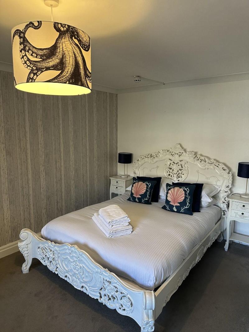 The Crooked Inn - Inn - Oda