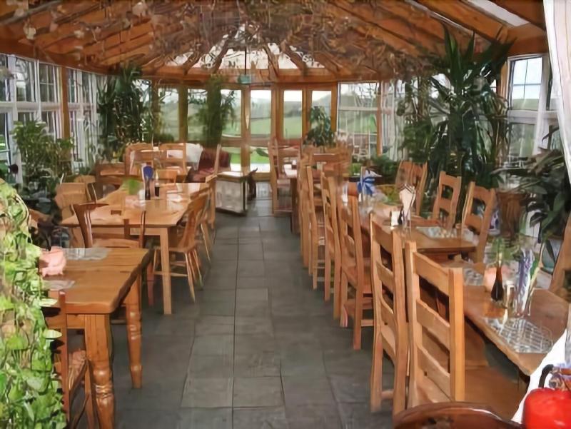 The Crooked Inn - Inn - Restoran