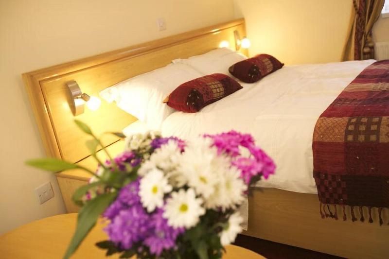 Gateway Hotel - Genel