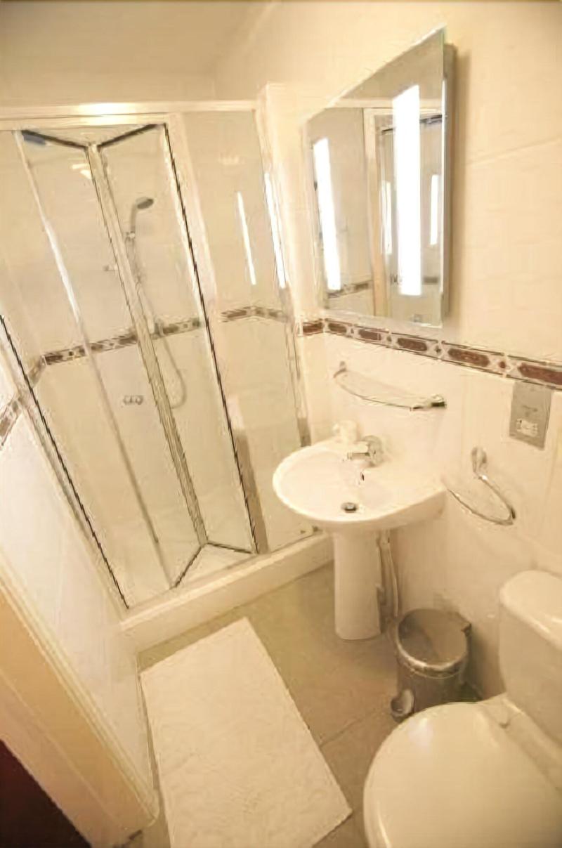 Gateway Hotel - Oda