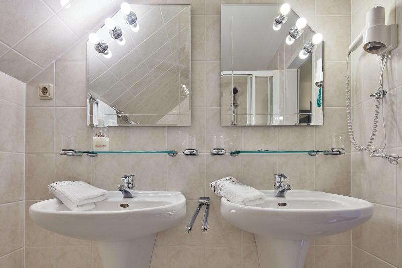 Hotel Garni Sonnenhof - Oda