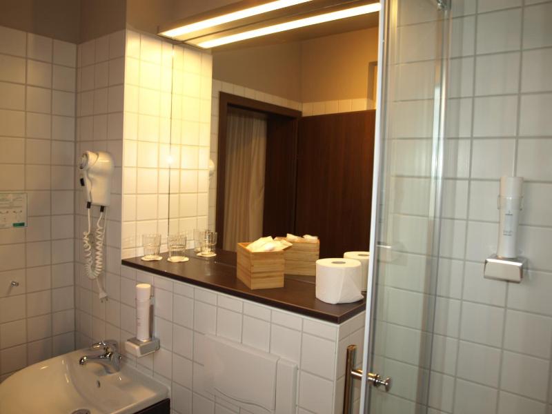 Strandhotel Senftenberger See - Genel