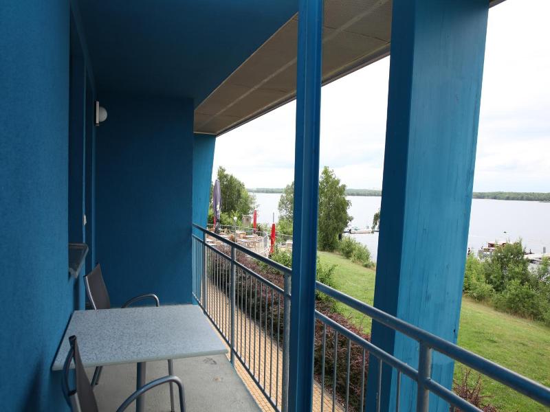 Strandhotel Senftenberger See - Genel
