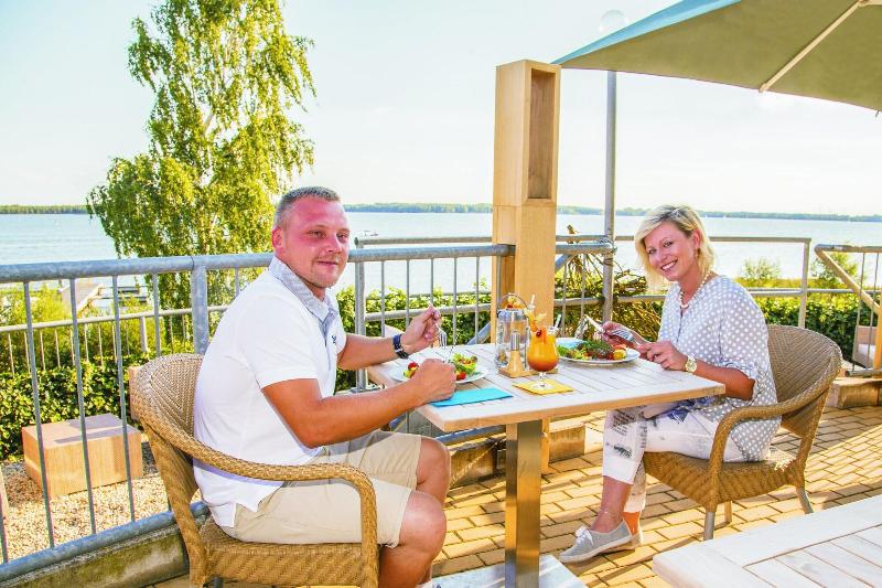 Strandhotel Senftenberger See - Teras