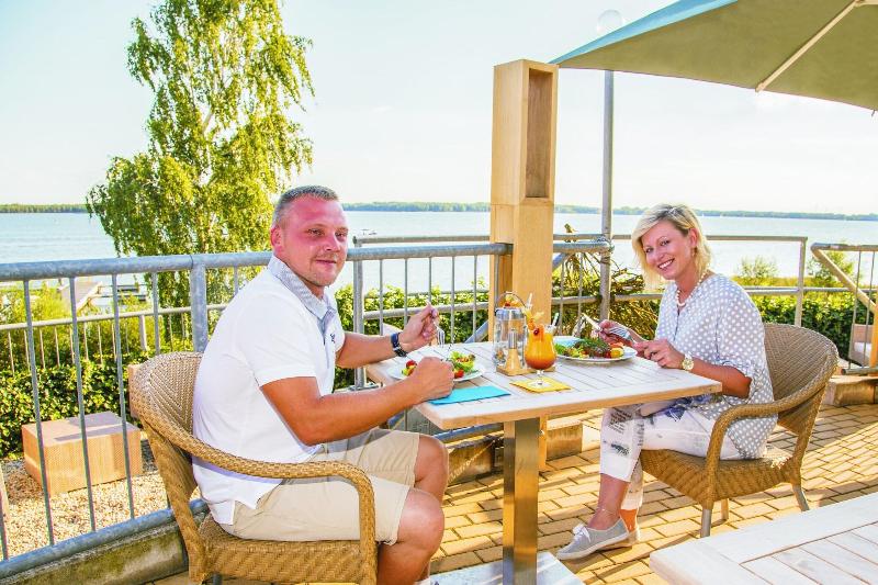 Strandhotel Senftenberger See - Teras