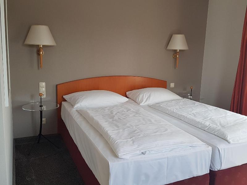 Hotel Am Elbufer - Oda