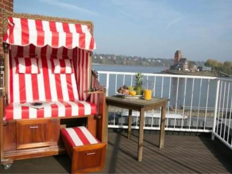 Hotel Am Elbufer - Teras