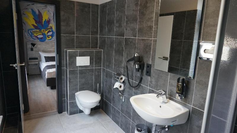 Urban Home Hotel - Oda
