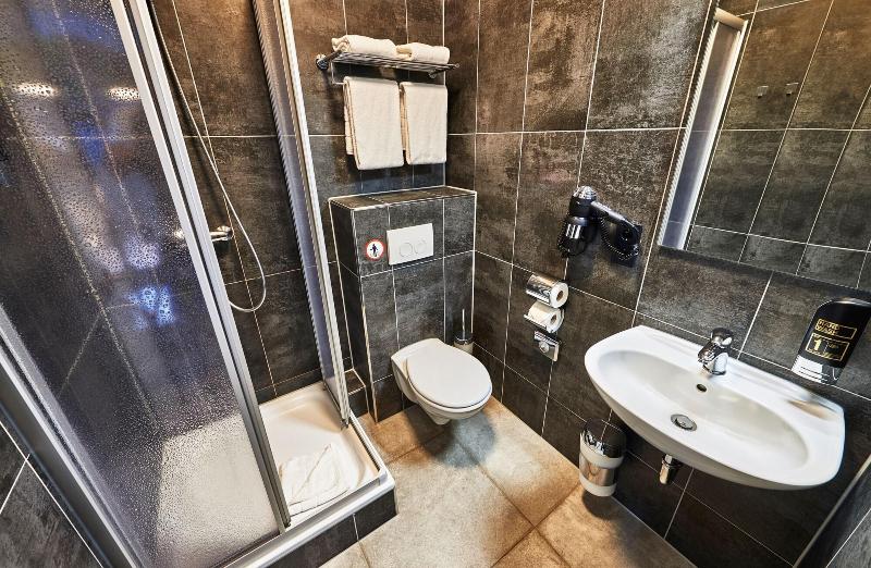 Urban Home Hotel - Oda
