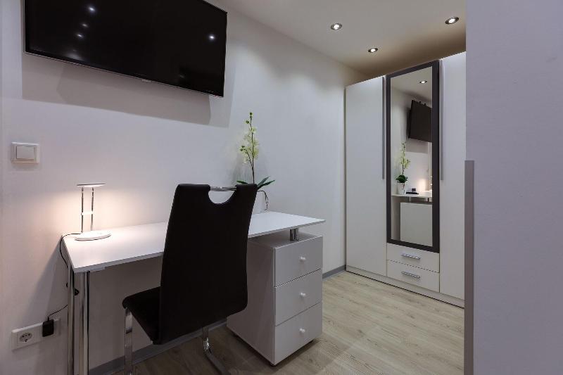 Hotel Garni - Am Rosenplatz - Oda