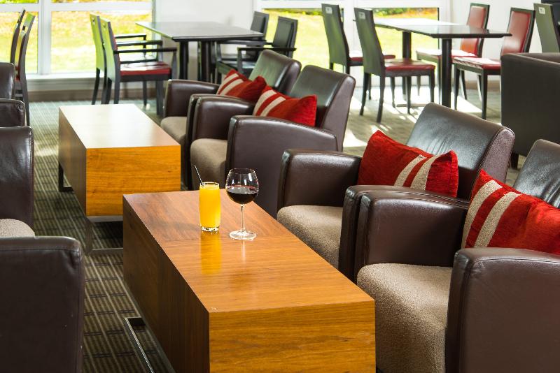 Holiday Inn Express Swindon - West - Restoran