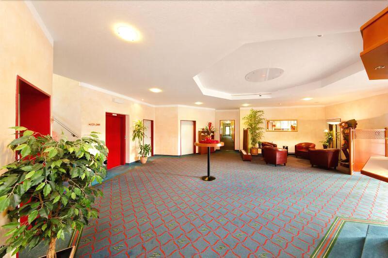 Montana Hotel Kassel-Süd - Lobi