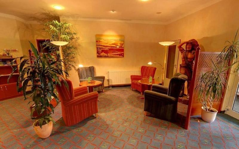 Montana Hotel Kassel-Süd - Lobi