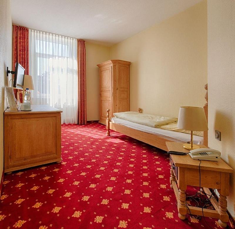 Hotel Kronprinz - Oda