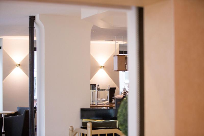 Hotel Heidelberger Hof - Lobi