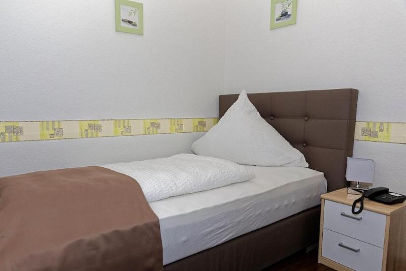 Hotel Hüttl - Garni - Oda