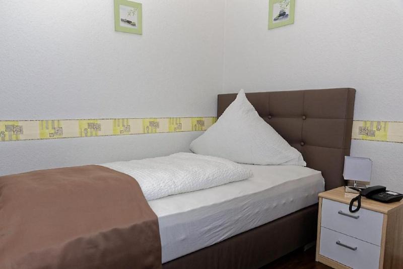Hotel Hüttl - Garni - Oda