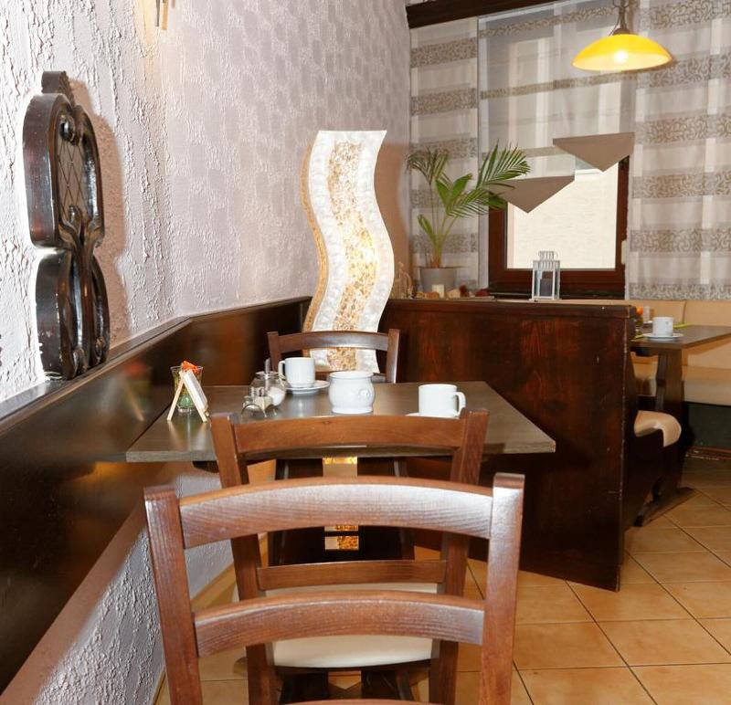 Hotel Hüttl - Garni - Restoran