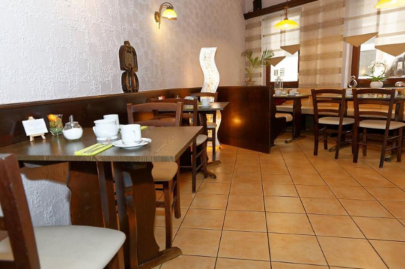 Hotel Hüttl - Garni - Restoran