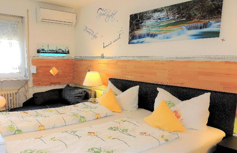Hotel Garni 4U - Oda