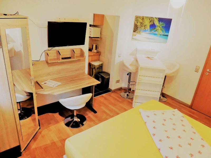 Hotel Garni 4U - Oda