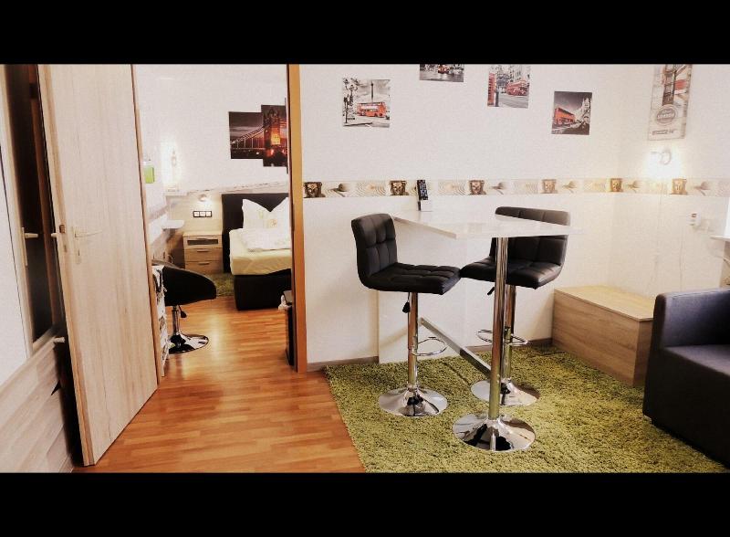 Hotel Garni 4U - Oda