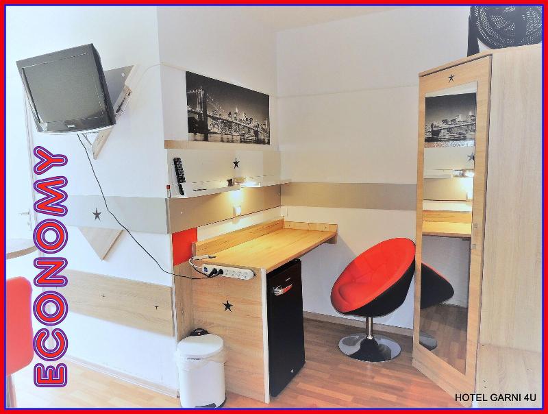 Hotel Garni 4U - Oda