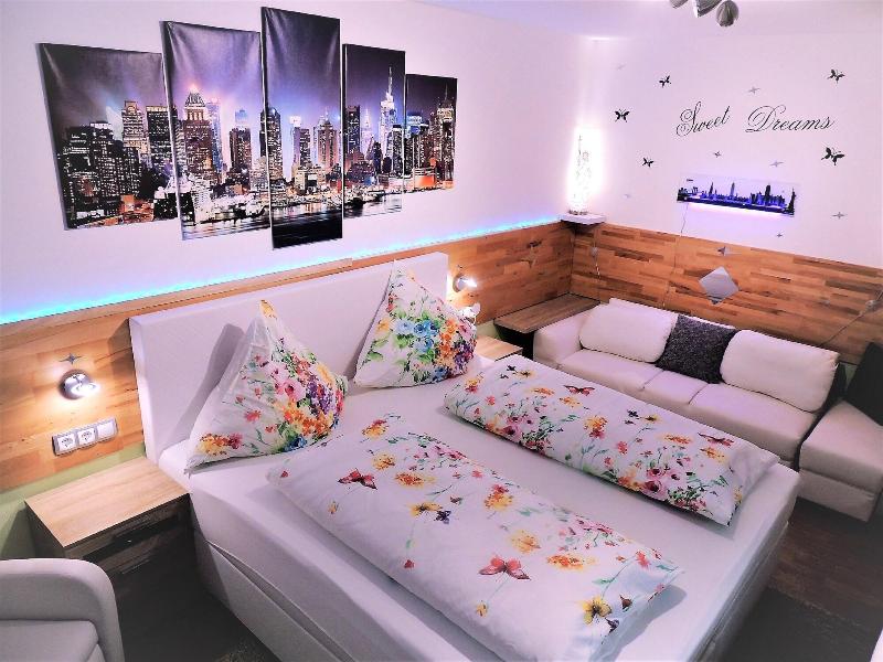 Hotel Garni 4U - Oda