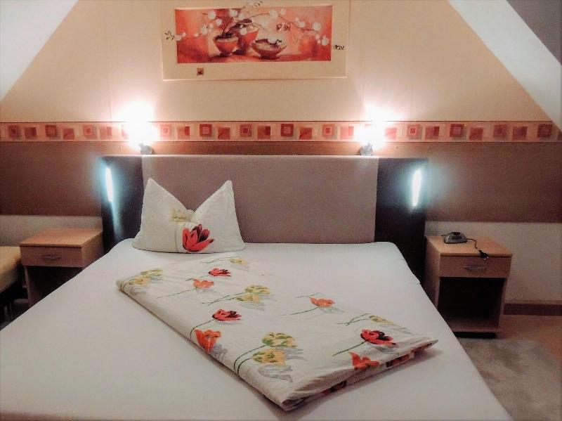 Hotel Garni 4U - Oda