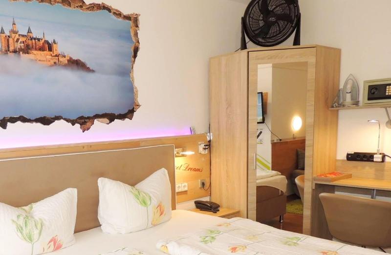 Hotel Garni 4U - Oda