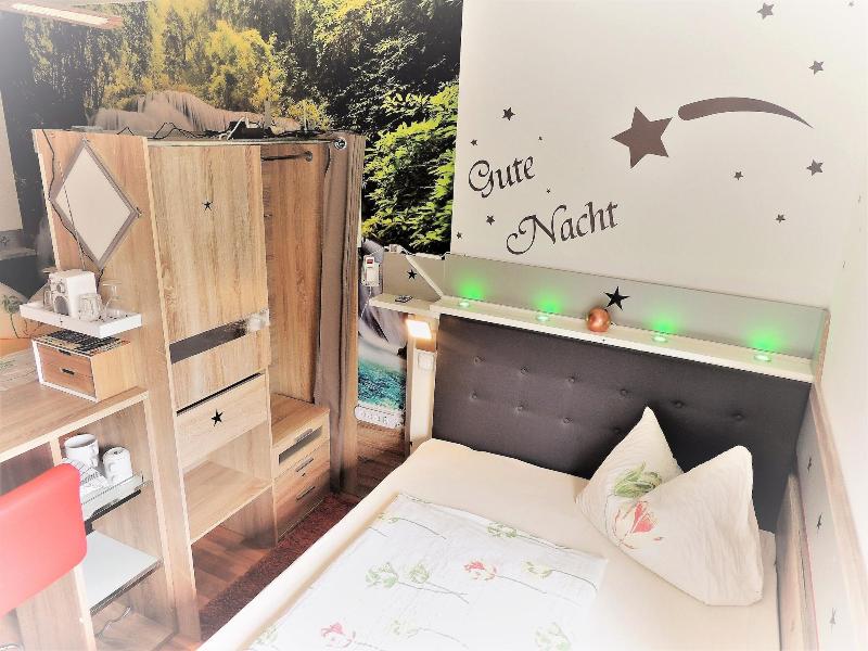 Hotel Garni 4U - Oda