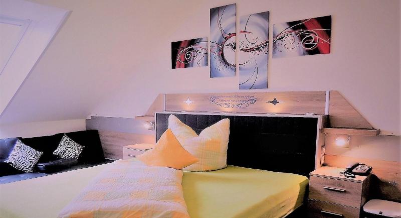 Hotel Garni 4U - Oda