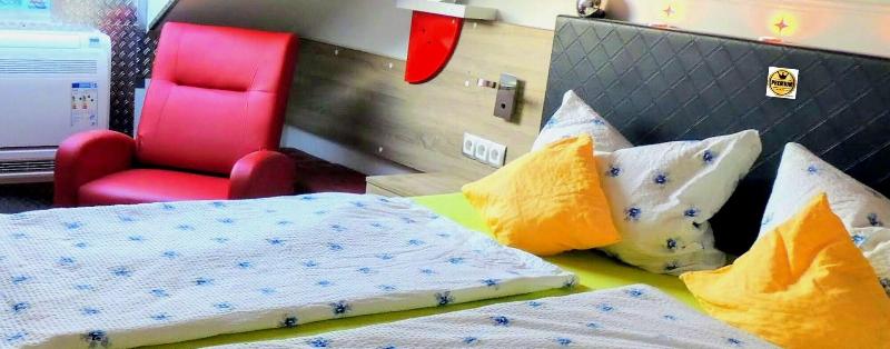 Hotel Garni 4U - Oda
