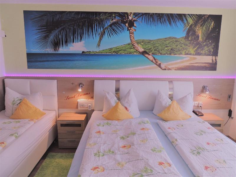 Hotel Garni 4U - Oda