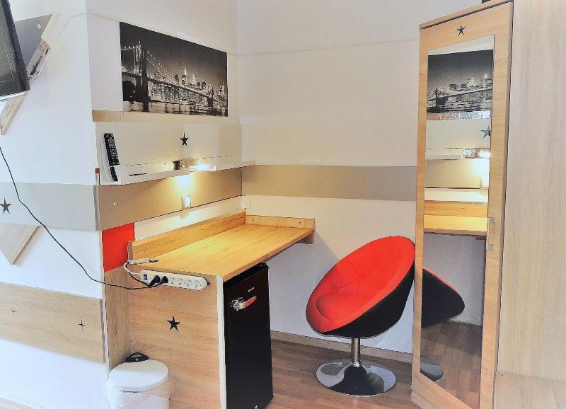 Hotel Garni 4U - Oda