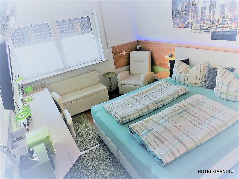 Hotel Garni 4U - Oda
