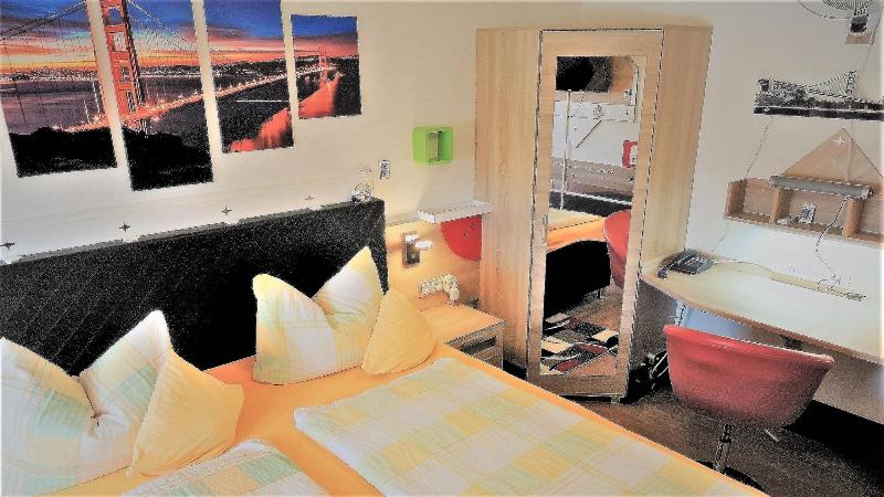 Hotel Garni 4U - Oda
