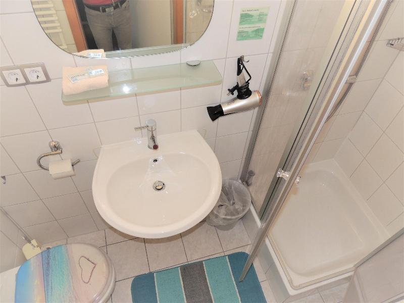 Hotel Garni 4U - Oda