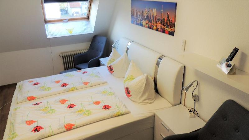 Hotel Garni 4U - Oda