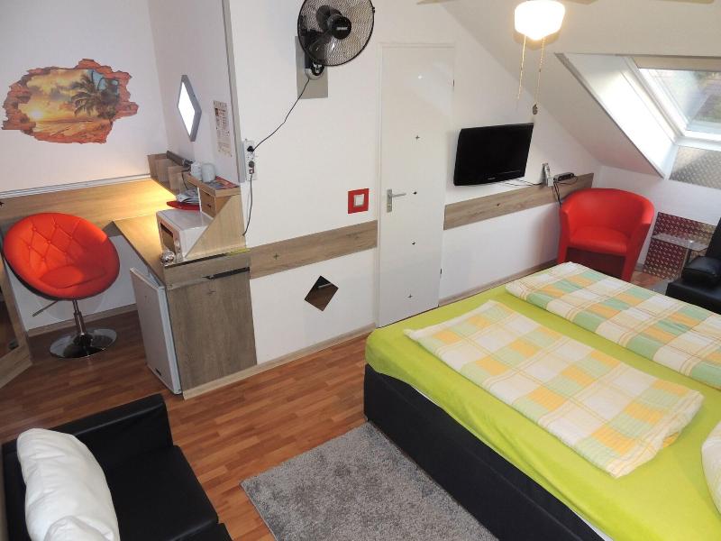 Hotel Garni 4U - Oda